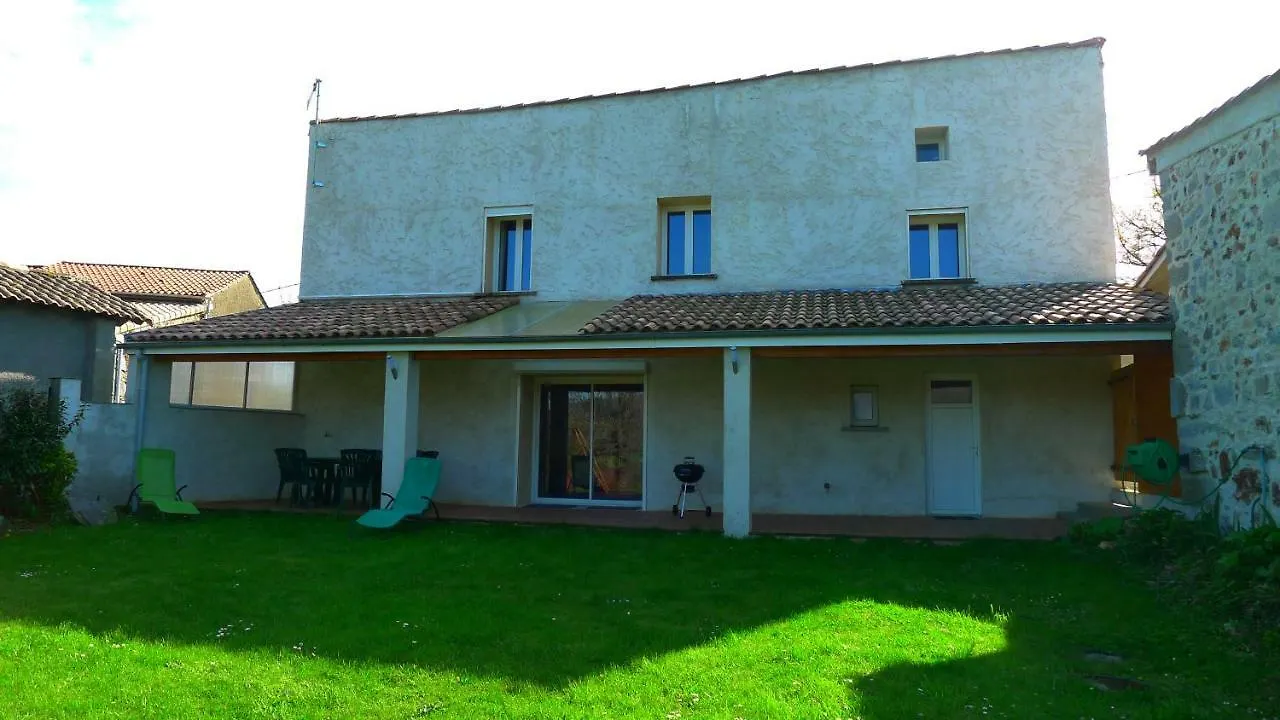 gite a la campagne Noailhac  Hébergement de vacances